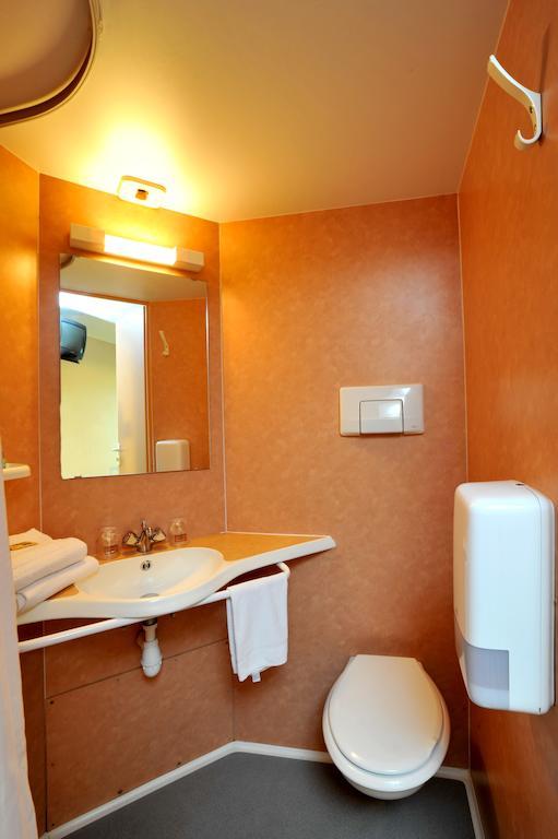 Onet-le-Chateau Hotel 4 Saisons מראה חיצוני תמונה