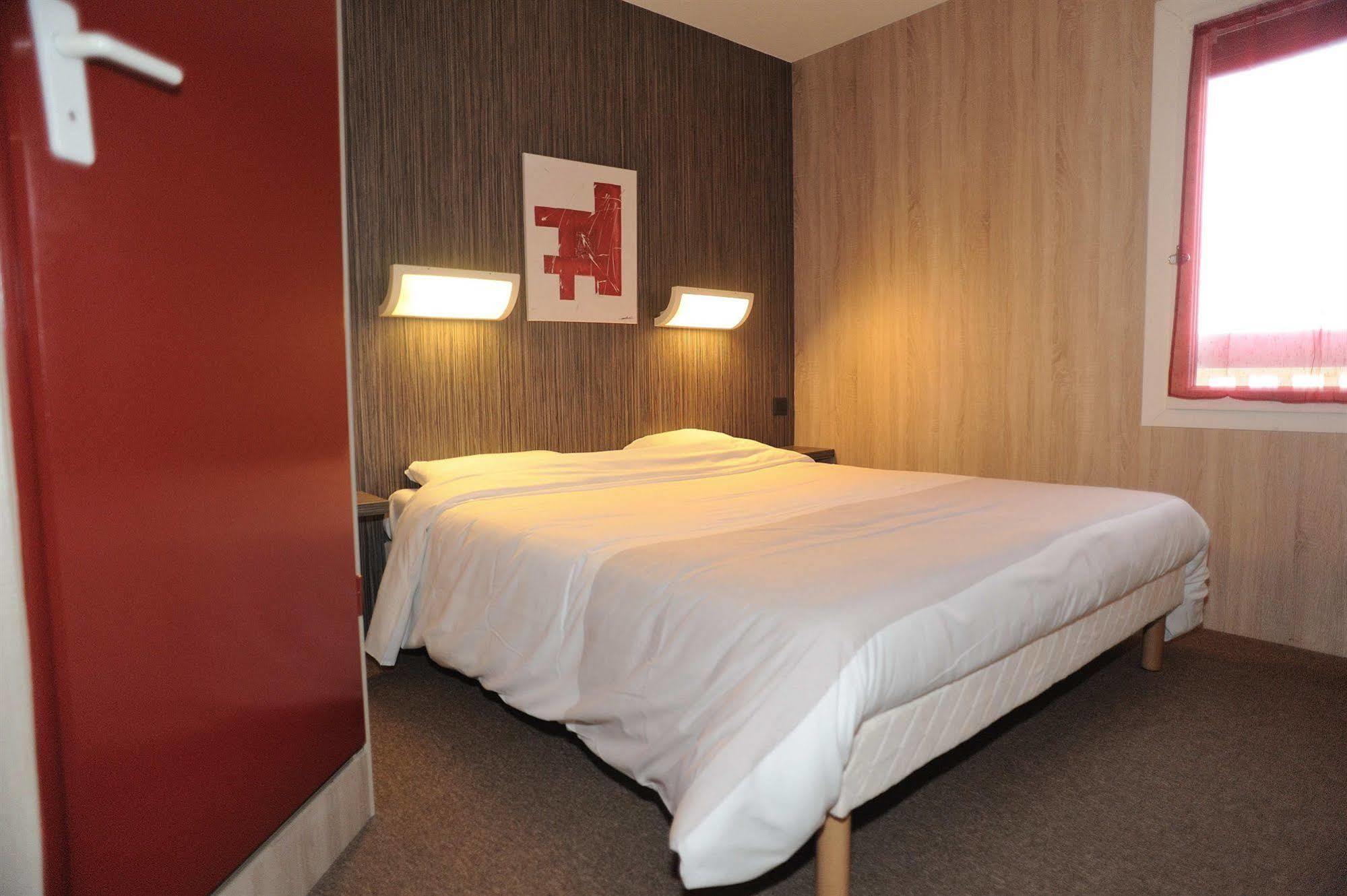 Onet-le-Chateau Hotel 4 Saisons מראה חיצוני תמונה